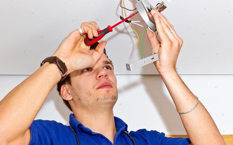 tarif d'un électricien Courtry